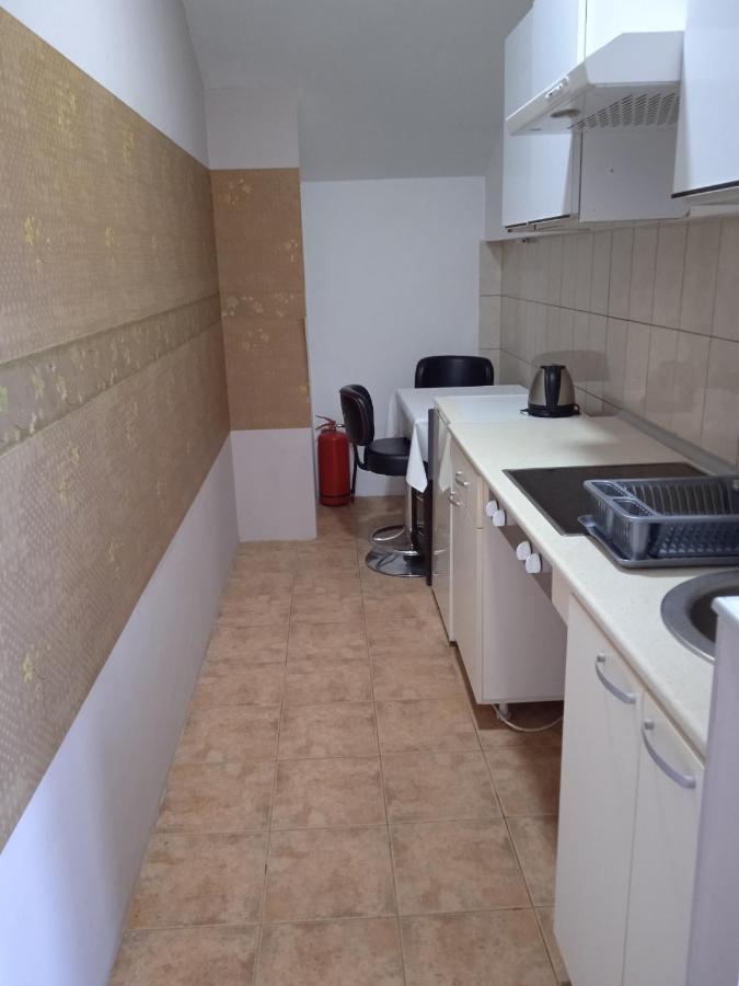 Home Away From Home Skopje Luaran gambar